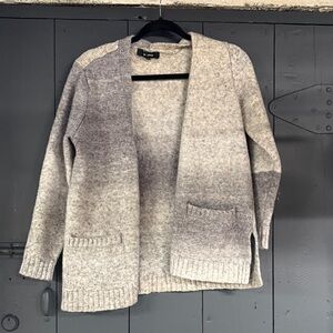 Elegant Gray Women's Cardigan